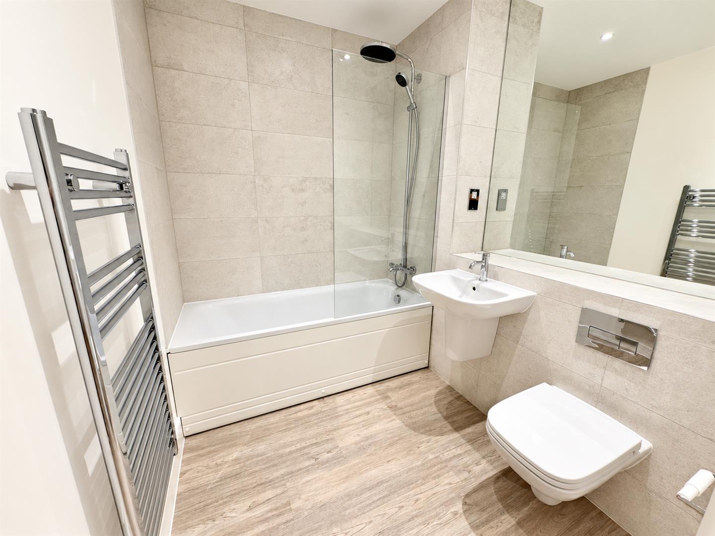 1 Bedroom Apartment